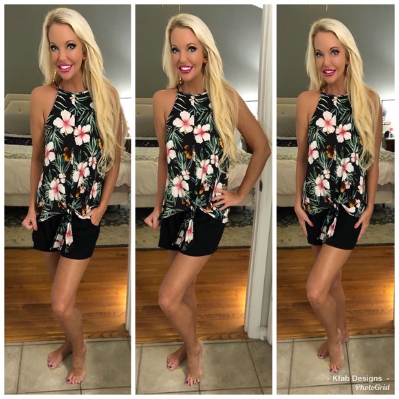 ๐LAST 1! Tropical Floral Print Hem Tie Top-3left - Picture 5 of 6